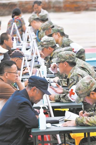 ͼ�ۣ�8��12�գ����ڱ��ϲ��ӵ�964ҽԺҽ����Ա�ڼ���ʡ�����а˺�������Ⱥ�ڰ��õ㿪չҽ�Ʒ��񡣱�����Լ����  �Լ�����