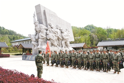 �ڰ��ս�կ���Ľ������ַ�������Ƽ���ѧ��Ϣͨ��ѧԺ��֯ѧԱ��չ�ֵؽ�ѧ����ϣ����