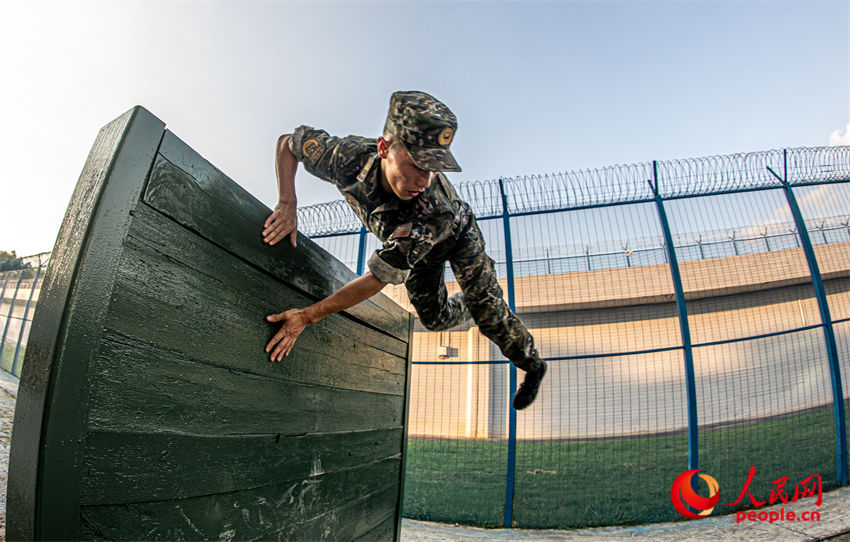 �ٱ���Խ��ǽ��