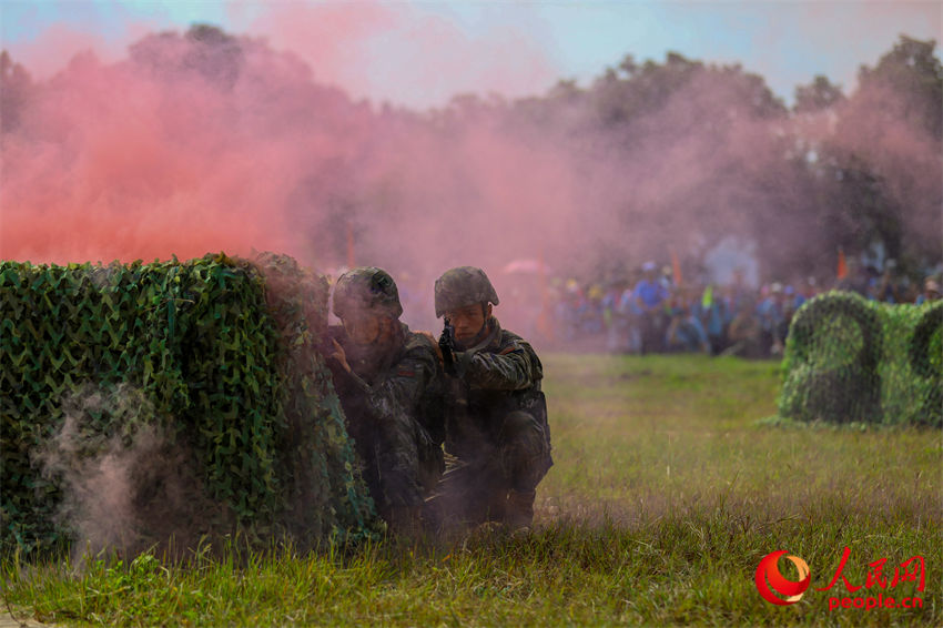 ����ս����ʾ��