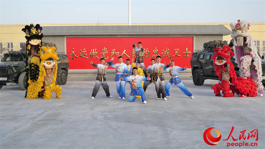 ������ʨ���ݡ�