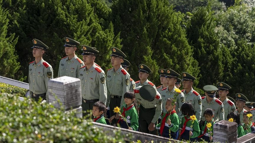 �ٱ�ǣ���ֳ��ʻ���Сѧ�����ؼ��̨��ʰ�����Ͼ����ʻ���