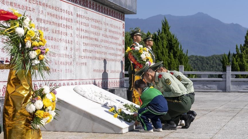 �ٱ���ѧ����ͬ���������ʻ���