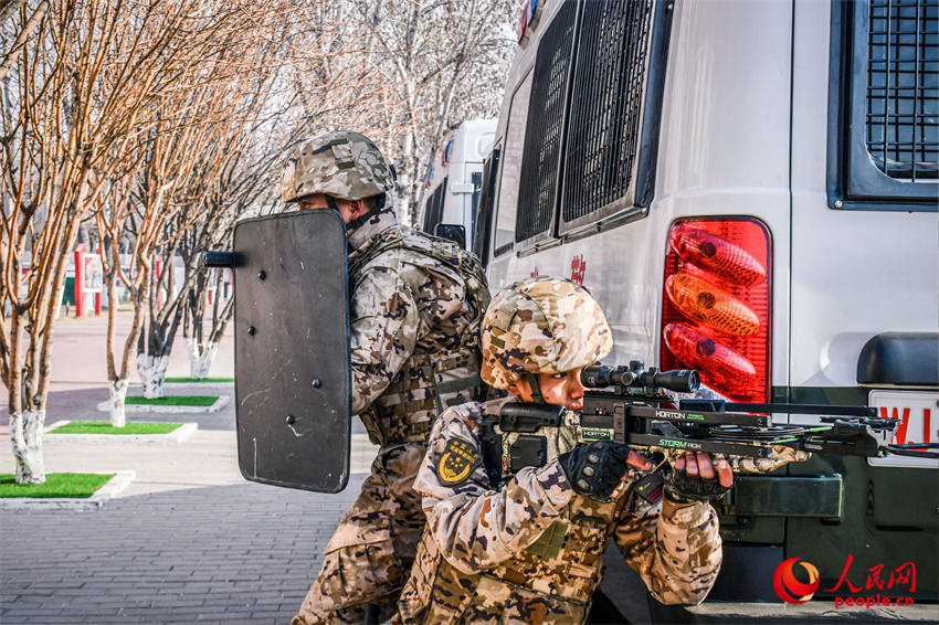 ����С��ս������ж���