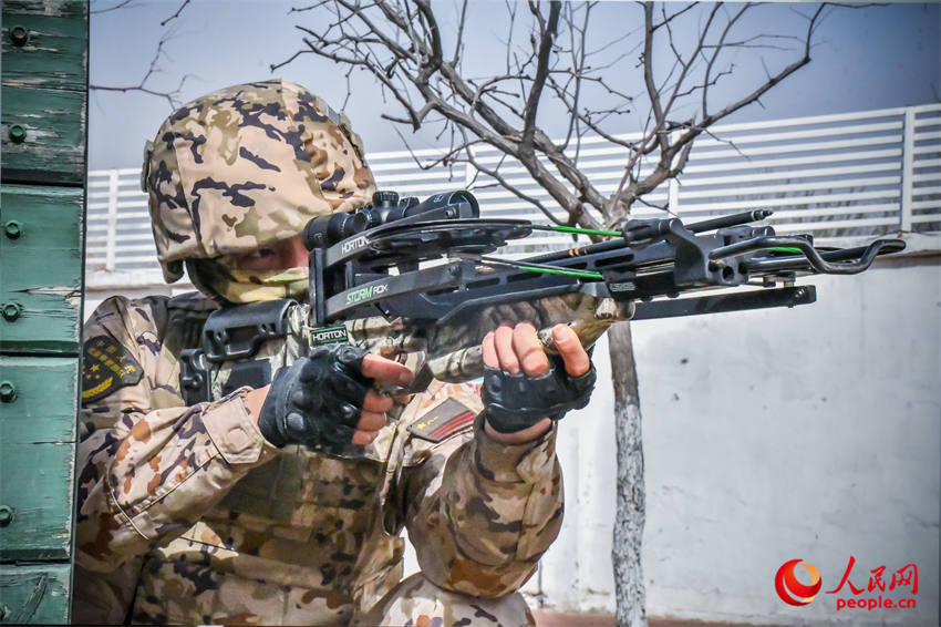 ����С��ս������ж���