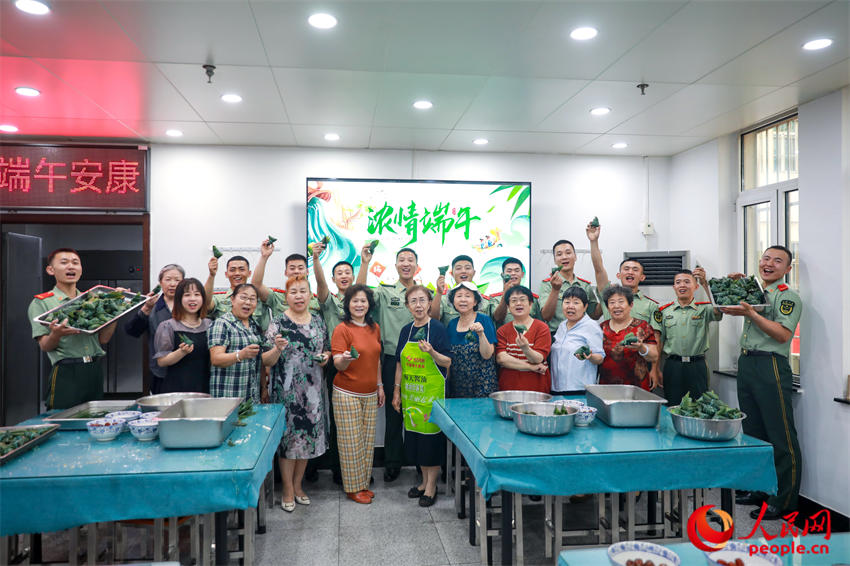 ������Ҷ�㣬ŨŨ�����顣