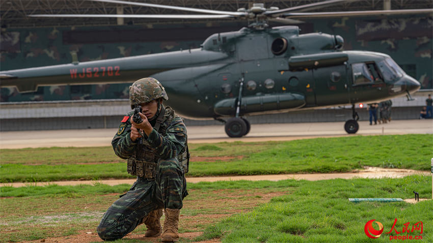 �ڻ���Ա���䡣