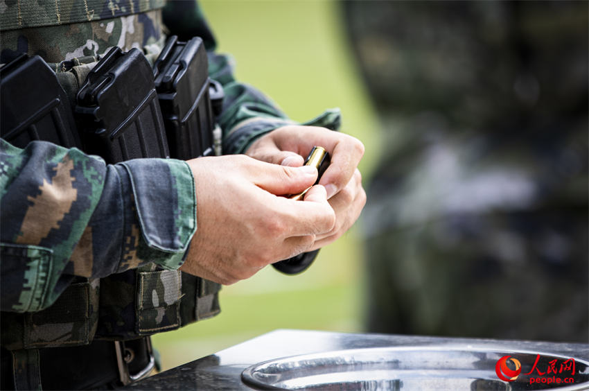 װ���ӵ���