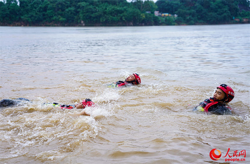 ��ѵ��Աģ����ˮ������á�