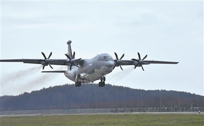 空军航空兵某部战机起飞（资料照片）。鲁发章摄