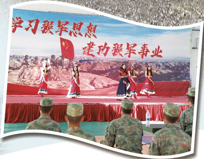 昌吉市为驻军部队组织专场慰问演出。肖承槟摄